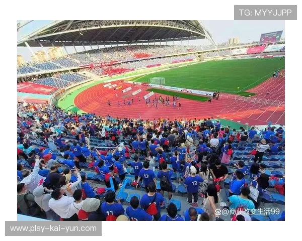 村支书戴虎攻入江苏业余联赛第100球，视频走红展现草根体育魅力