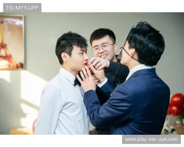 德甲赛场求婚成功:球迷浪漫时刻获祝福 德甲赛场求婚成功:球迷浪漫时刻获祝福